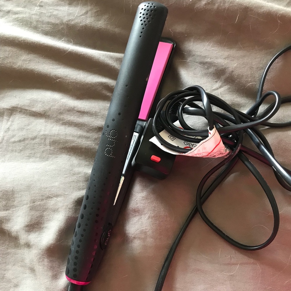 GHD flat iron